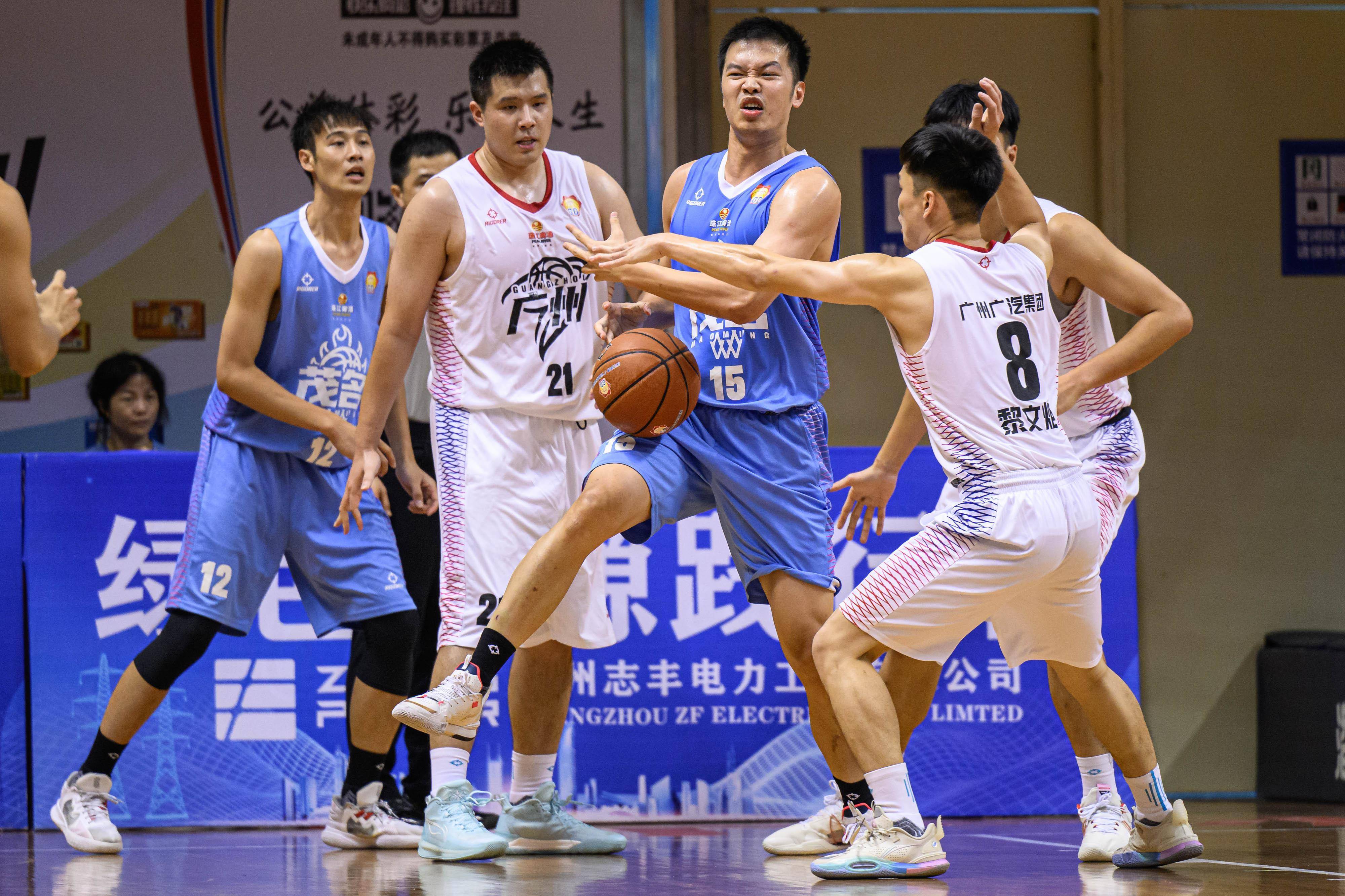 篮球联赛全面复赛，观众热情不减